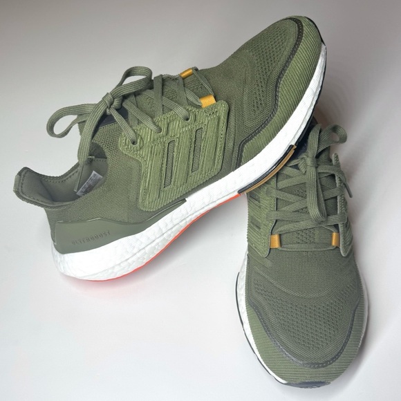 Adidas Men's UltraBoost 22 Olive Green Athletic Running Shoes Size- 8 - Picture 3 of 9